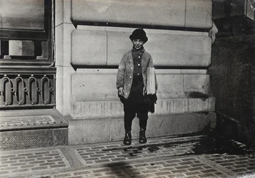 Zeitungsjunge, 1909